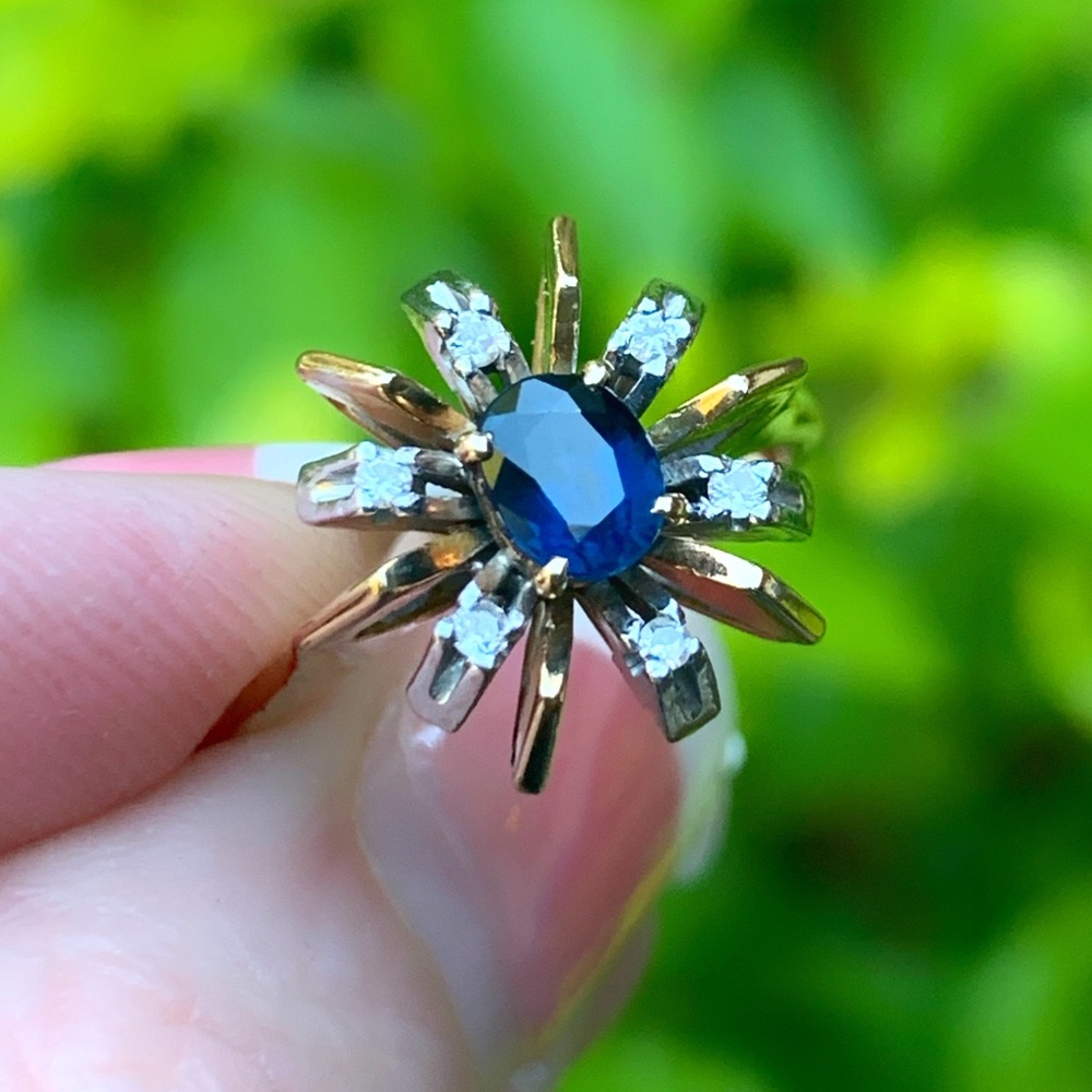 🔥SOLD🔥 14K Starburst Sapphire & Diamond Ring